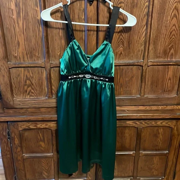 slim fit dress slacks Evelyn Emerald Mini Dress – Shop Stylish & Elegant Dresses at Lady Black Tie Large main image 1